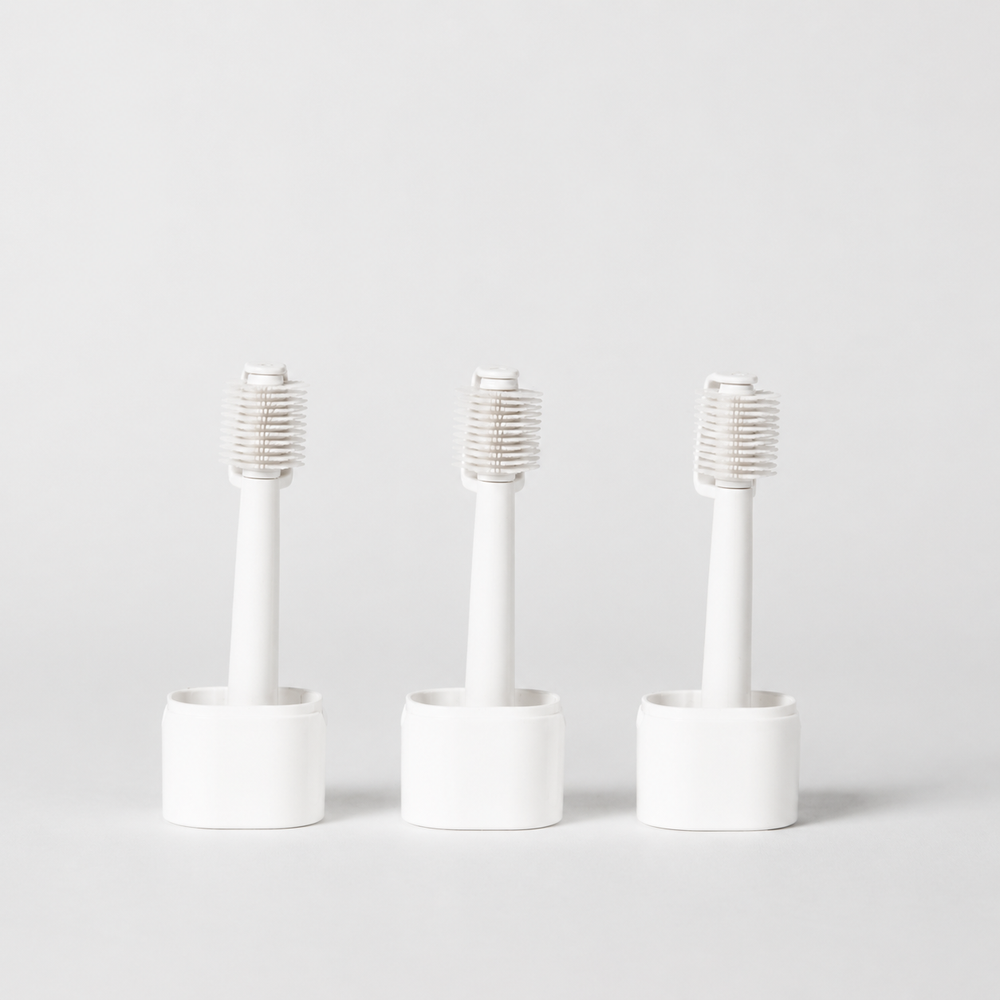 Alumi™ 3-in-1 Oral Care toothbrush